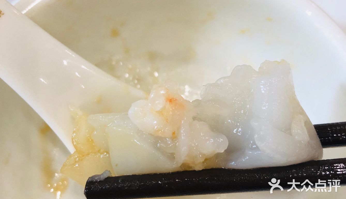 蘸了排骨的肉香带点儿咸味口感很好