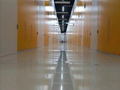 -安东易迷你自助仓储寄存仓库(草桥店)