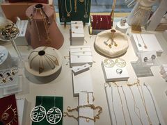 -LADY FAFA(巨鹿路陕西南路路口店)