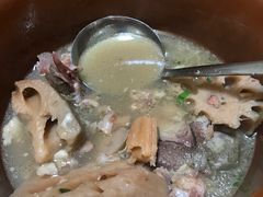 -董厨煨汤馆(车站路店)