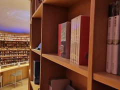 -新华文创·光的空间