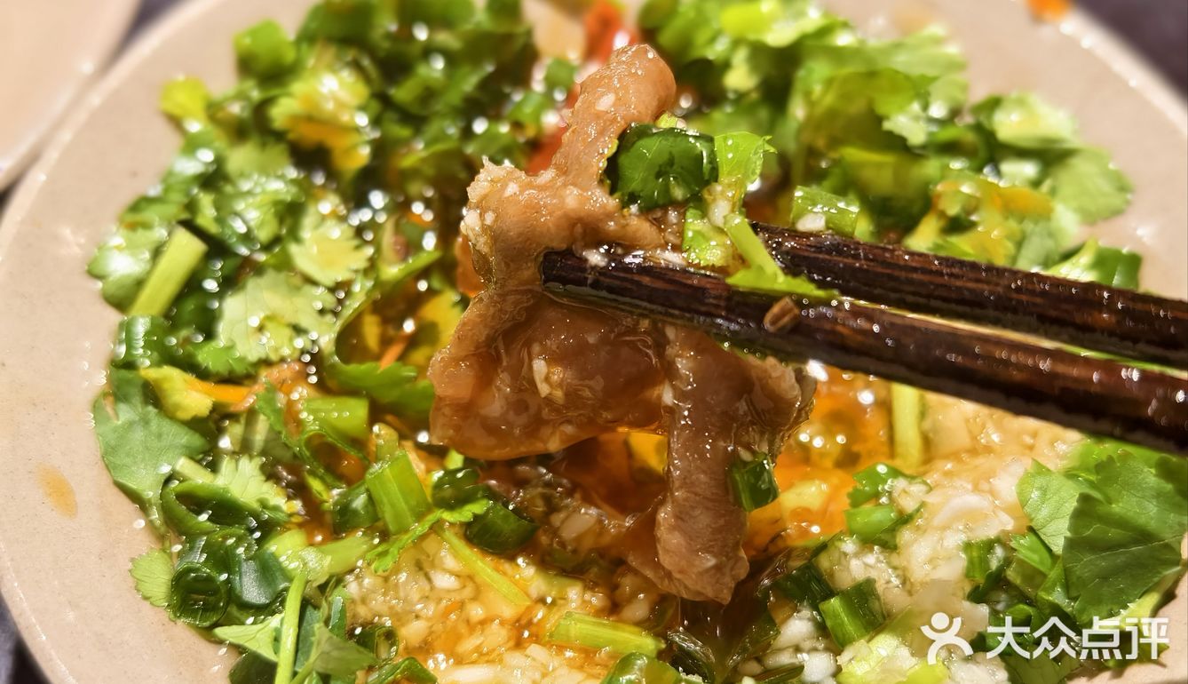 东门大桥附近的怀旧火锅店