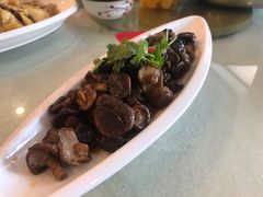 -侬佳蒸菜馆(听潮店)