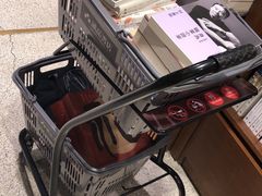 -诚品(信义店)