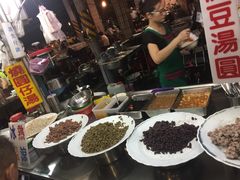 -六合夜市