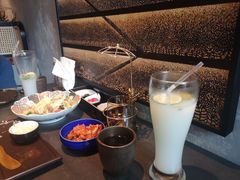 -铭牛烧肉·和牛海鲜自助(高新月牙湖店)
