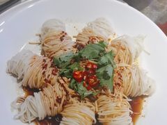 -巴特餐饮6加1音乐餐吧·新疆菜