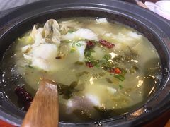 -周鱼小馆石锅酸菜鱼(活力汇店)