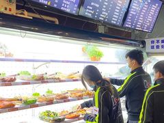 自助取餐区-马路牙子烧烤音乐酒馆(望京店)