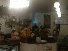 -悦享绿山墙西餐厅