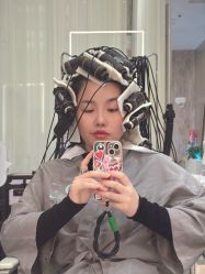 -PE SALON