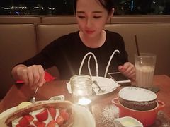 -ROAST coffee & eatery