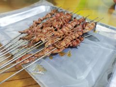 -亨利烧烤(理想山店)