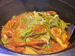 -山河屯铁锅炖·非遗东北菜(南山店)