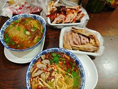 -叶新小吃店(来凤小区总店)