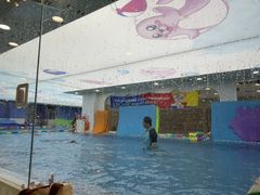 -龙格亲子游泳·水育早教运动中心(龙湾天街店)