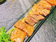 -赤铁扒拉锅·烤串·烤鸽子