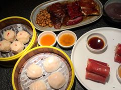 红米脆皮鲜虾肠-蝴蝶里·粤菜·点心(滨江龙湖店)