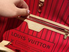 -LV路易威登(德基广场店)
