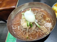 -许哥东北烧烤·铁丳烤串·宫后夹肉(繁花中心店)