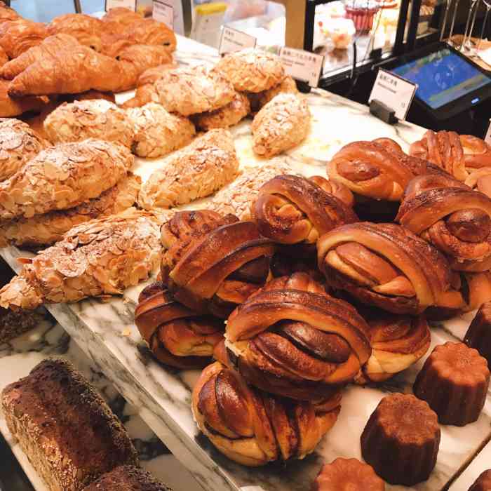 lokal by wagas(湖滨道购物中心店)-"清晨阳光洒进窗户 美好的周末从