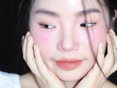 -金夫人化妆摄影职业培训学校