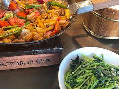 -富正毅三下锅·湘西韵味(天门山索道店)