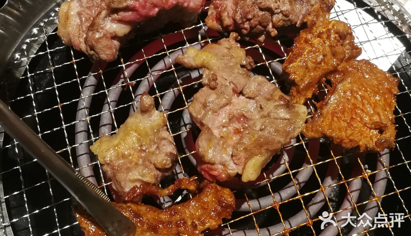 水果都可以自己拿拿拿，还有15元的饮料自助