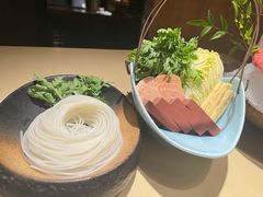 -余欢领鲜火锅(新街口店)