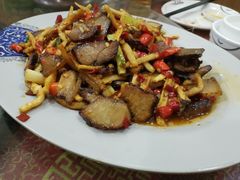 -湖南人家湘菜馆(镇江路店)