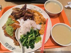 -大食代美食广场(上海中心店)