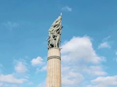 -人民防洪胜利纪念塔