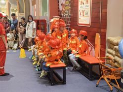 -奈尔宝家庭中心·亲子餐厅(华采天地店)