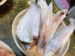 -渝嘴小老弟老火锅(华新村店)
