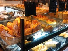 面包甜点陈列柜-仙峰天然面包(迎宾路店)