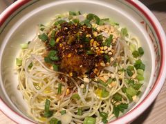 特色凉面-八二小区抄手(龙湖上城天街店)