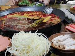 -黄潇洒老火锅(九眼桥宏济巷店)
