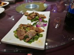 -鑫淼餐饮娱乐中心(江东街店)