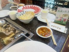 -皇城老妈·大连海鲜火锅(港湾店)