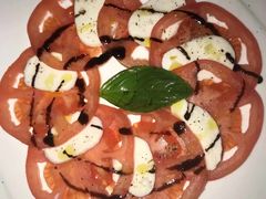 番茄芝士沙拉-EATALIA意塔利意式餐厅(鼓楼店)