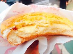 传统菠萝包-好好味港式菠萝包(師大夜市 港式甜品 手工麵包 港式下午茶 專業烘焙 港式茶飲 菠蘿專賣 特調飲品 外送 精緻下午茶)