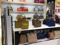 -Longchamp(佛罗伦萨小镇奥特莱斯店)