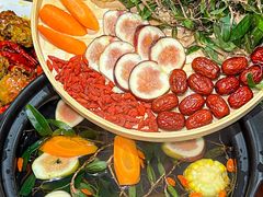 -鹏鹏虾庄·创新土鸡火锅(坪山高铁站店)