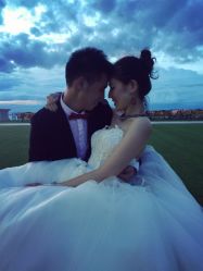 -Flora婚纱礼服定制租赁店