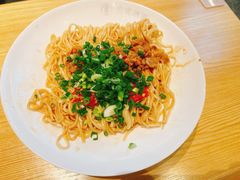 鱼酱面-贰拾捌味·宜宾燃面(春熙路旗舰店)