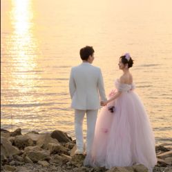 -雪中彩影婚纱摄影·微光艺术中心