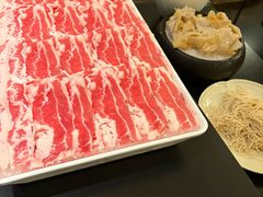 -鲜入唯煮·港式海鲜牛肉火锅(金宝街店)