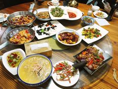 -宏利土菜馆(马山店)