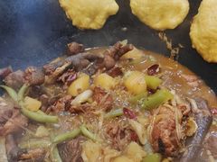-哈尔滨烧烤·山河村铁锅炖(交大店)
