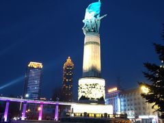 -人民防洪胜利纪念塔